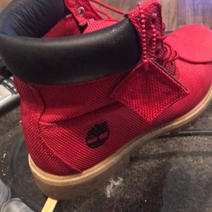 Boots ==> timberlands. Timberlands, chick magnet